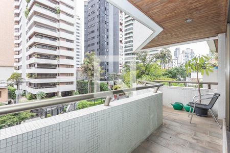 varanda de apartamento à venda com 3 quartos, 189m² em Aclimação, São Paulo