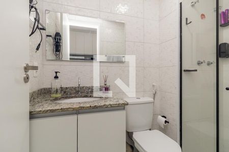 Banheiro de kitnet/studio à venda com 1 quarto, 22m² em República, São Paulo