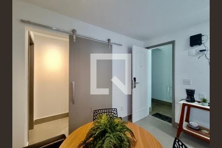 Sala de apartamento para alugar com 2 quartos, 55m² em Ipanema, Rio de Janeiro