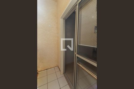 Sacada de apartamento à venda com 2 quartos, 57m² em Morada das Vinhas, Jundiaí