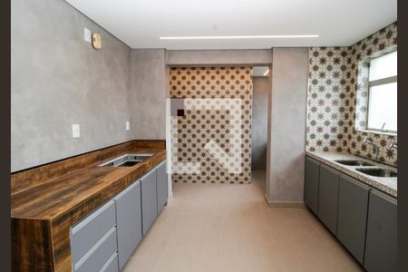 Cozinha  de apartamento à venda com 2 quartos, 70m² em Anchieta, Belo Horizonte