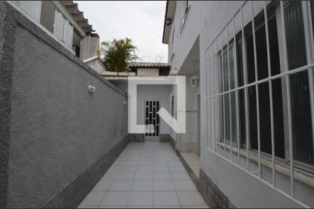 Varanda da Sala de casa para alugar com 3 quartos, 90m² em Marechal Hermes, Rio de Janeiro