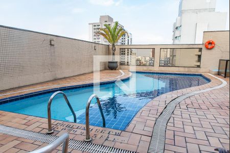 Studio para alugar com 36m², 1 quarto e 1 vaga Studio para alugar com 36m², 1 quarto e 1 vagaPiscina