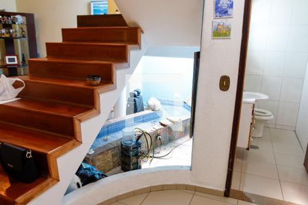 sala de casa à venda com 3 quartos, 320m² em Km 18, Osasco