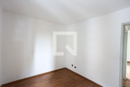 quarto 1 de apartamento à venda com 2 quartos, 65m² em Jardim Henriqueta, Taboão da Serra