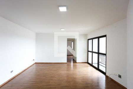 Sala  de apartamento à venda com 2 quartos, 65m² em Jardim Henriqueta, Taboão da Serra