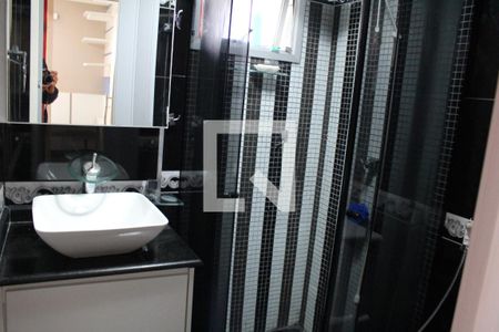 banheiro de apartamento à venda com 3 quartos, 64m² em Vila Industrial, São Paulo
