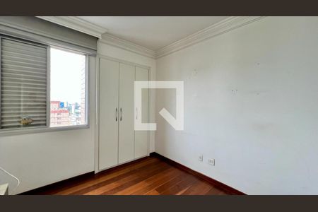 Quarto de apartamento à venda com 3 quartos, 110m² em Gutierrez, Belo Horizonte