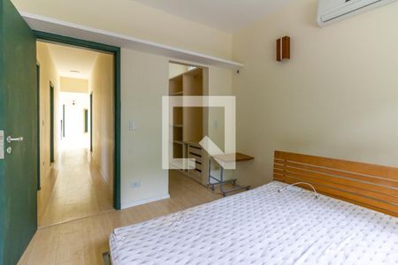 Casa à venda com 430m², 4 quartos e 4 vagas Casa à venda com 430m², 4 quartos e 4 vagasQuarto 4 Suíte