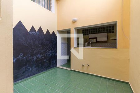 Casa à venda com 430m², 4 quartos e 4 vagas Casa à venda com 430m², 4 quartos e 4 vagasJardim de Inverno