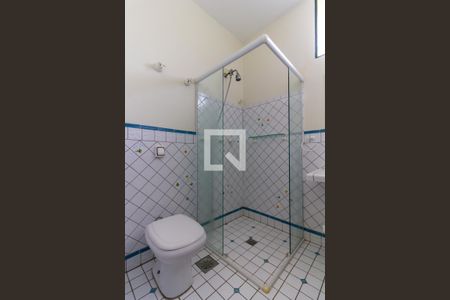 Casa à venda com 430m², 4 quartos e 4 vagas Casa à venda com 430m², 4 quartos e 4 vagasBanheiro Social