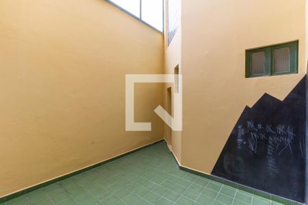 Casa à venda com 430m², 4 quartos e 4 vagas Casa à venda com 430m², 4 quartos e 4 vagasJardim de Inverno