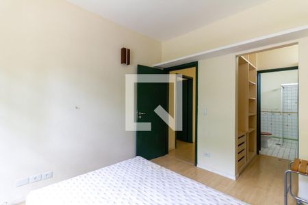 Casa à venda com 430m², 4 quartos e 4 vagas Casa à venda com 430m², 4 quartos e 4 vagasQuarto 4 Suíte