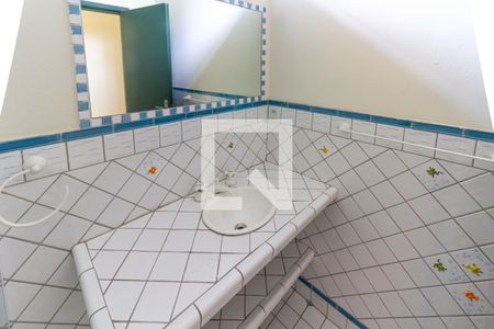 Casa à venda com 430m², 4 quartos e 4 vagas Casa à venda com 430m², 4 quartos e 4 vagasBanheiro Social