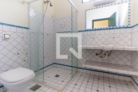 Casa à venda com 430m², 4 quartos e 4 vagas Casa à venda com 430m², 4 quartos e 4 vagasBanheiro Social