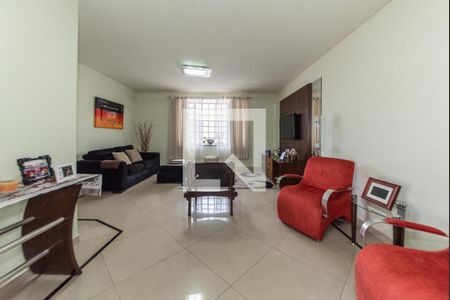 Sala de casa para alugar com 4 quartos, 245m² em Vila Dom Pedro I, São Paulo