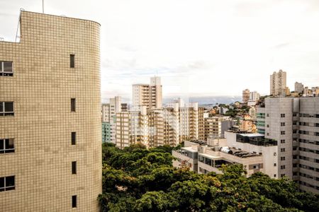 Vista de apartamento à venda com 4 quartos, 180m² em Serra, Belo Horizonte