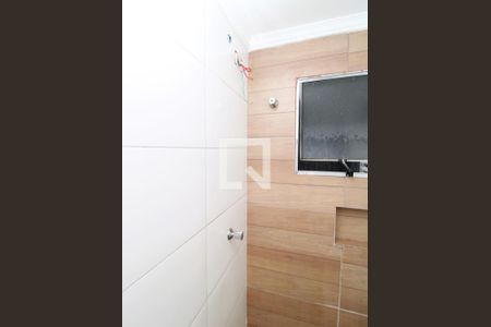 Banheiro de apartamento para alugar com 1 quarto, 45m² em Parque Edu Chaves, São Paulo