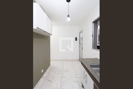 Sala/Cozinha de apartamento para alugar com 1 quarto, 45m² em Parque Edu Chaves, São Paulo