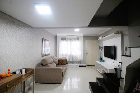 Sala de TV de casa de condomínio para alugar com 2 quartos, 70m² em Rio Branco, Canoas