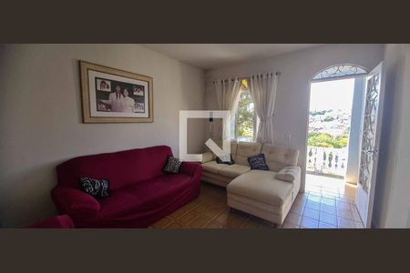 Sala de casa para alugar com 3 quartos, 80m² em Vila Menk, Osasco