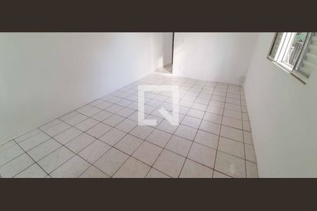 Sala/Quarto de casa para alugar com 1 quarto, 28m² em Vila Menk, Osasco