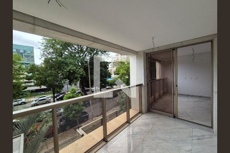 Varanda de apartamento à venda com 3 quartos, 103m² em Funcionários, Belo Horizonte