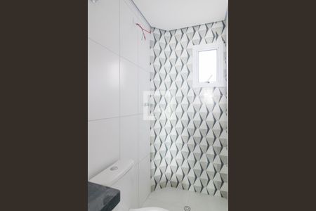 Banheiro da Suite de apartamento à venda com 2 quartos, 48m² em Vila Pires, Santo André