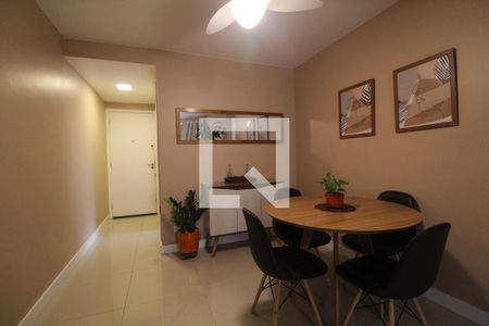 Sala de apartamento à venda com 2 quartos, 70m² em Jacarepaguá, Rio de Janeiro