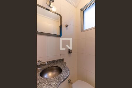 Lavabo de casa à venda com 3 quartos, 229m² em Vila Anglo Brasileira, São Paulo