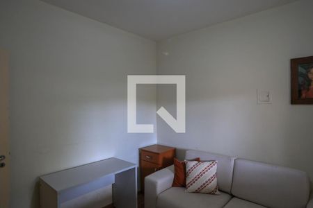 Sala de TV de casa à venda com 3 quartos, 114m² em Santa Cruz, Belo Horizonte