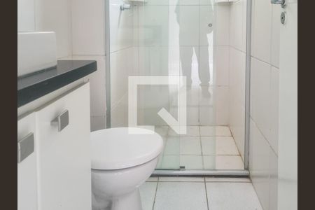 Banheiro de apartamento para alugar com 2 quartos, 49m² em Jardim Santa Terezinha (zona Leste), São Paulo