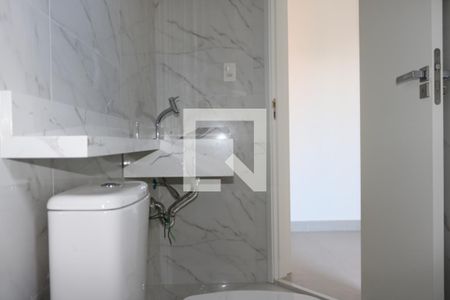 Apartamento à venda com 79m², 3 quartos e 2 vagas Apartamento à venda com 79m², 3 quartos e 2 vagasBanheiro da Suíte