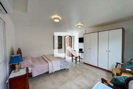 Sala/Quarto de casa de condomínio para alugar com 2 quartos, 150m² em Copacabana, Rio de Janeiro