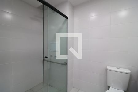Banheiro  de apartamento à venda com 1 quarto, 26m² em Jardim Independência, São Paulo