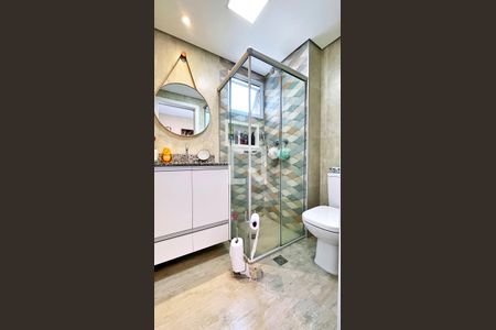 Apartamento à venda com 122m², 3 quartos e 2 vagas Apartamento à venda com 122m², 3 quartos e 2 vagasBanheiro da Suíte 2