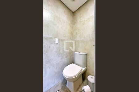 Apartamento à venda com 122m², 3 quartos e 2 vagas Apartamento à venda com 122m², 3 quartos e 2 vagasBanheiro da Suíte 1