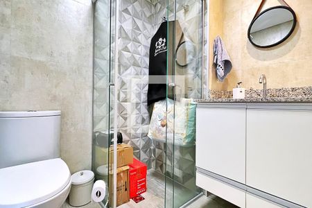 Apartamento à venda com 122m², 3 quartos e 2 vagas Apartamento à venda com 122m², 3 quartos e 2 vagasBanheiro da Suíte 1