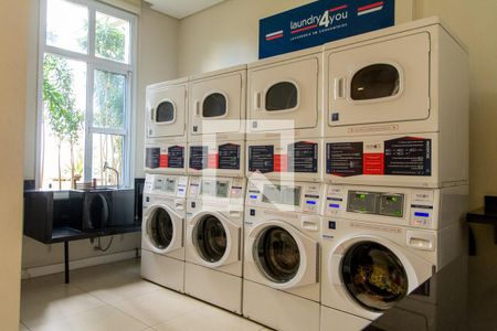 Apartamento à venda com 122m², 3 quartos e 2 vagas Apartamento à venda com 122m², 3 quartos e 2 vagasLavanderia