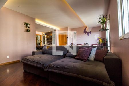 Sala de TV de apartamento à venda com 3 quartos, 139m² em Tamboré, Santana de Parnaíba