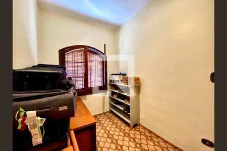 Casa à venda com 437m², 3 quartos e 4 vagas Casa à venda com 437m², 3 quartos e 4 vagasEdicula