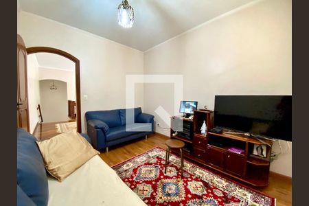 Casa à venda com 437m², 3 quartos e 4 vagas Casa à venda com 437m², 3 quartos e 4 vagasSala 2