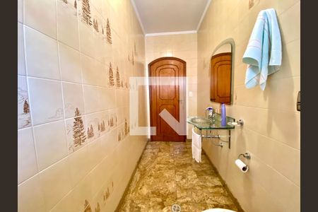 Casa à venda com 437m², 3 quartos e 4 vagas Casa à venda com 437m², 3 quartos e 4 vagasLavabo 1