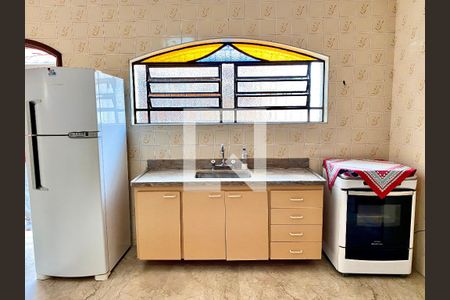 Casa à venda com 437m², 3 quartos e 4 vagas Casa à venda com 437m², 3 quartos e 4 vagasCozinha 2