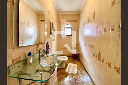 Casa à venda com 437m², 3 quartos e 4 vagas Casa à venda com 437m², 3 quartos e 4 vagasLavabo 1