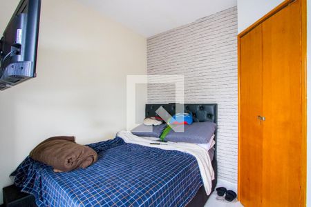 Quarto 1 de apartamento à venda com 2 quartos, 50m² em Vila Linda, Santo André