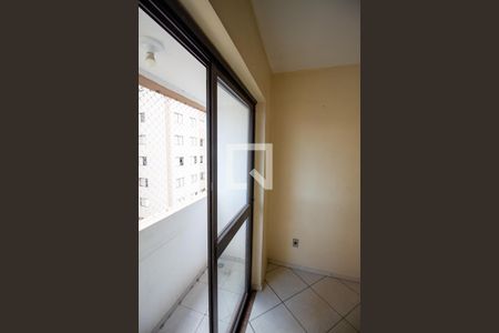 Sala / Varanda de apartamento à venda com 3 quartos, 63m² em Jardim Itapemirim, São Paulo
