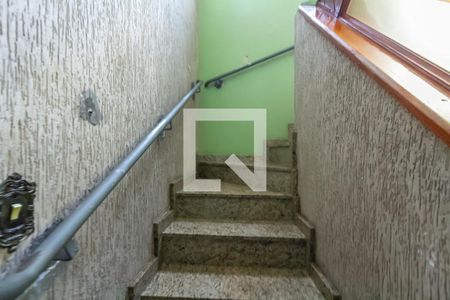 Escada de casa à venda com 3 quartos, 220m² em Vila Alves Dias, São Bernardo do Campo