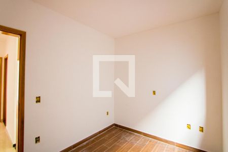 Quarto 2 de casa à venda com 2 quartos, 65m² em Jardim Cristiane, Santo André