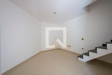 Sala de casa à venda com 2 quartos, 85m² em Jardim Cristiane, Santo André